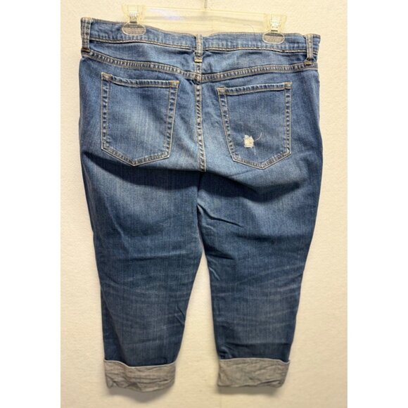 Gap Premium Straight Crop Jeans Capri Cuffed Distressed Size 14/32 Med Wash Crop - Picture 9 of 10